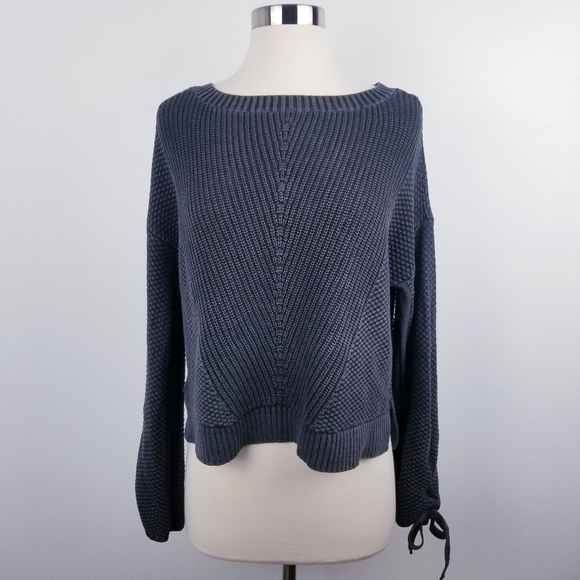 Hollister Ribbed Knit Black and Gray Sweater - Picture 10 of 11